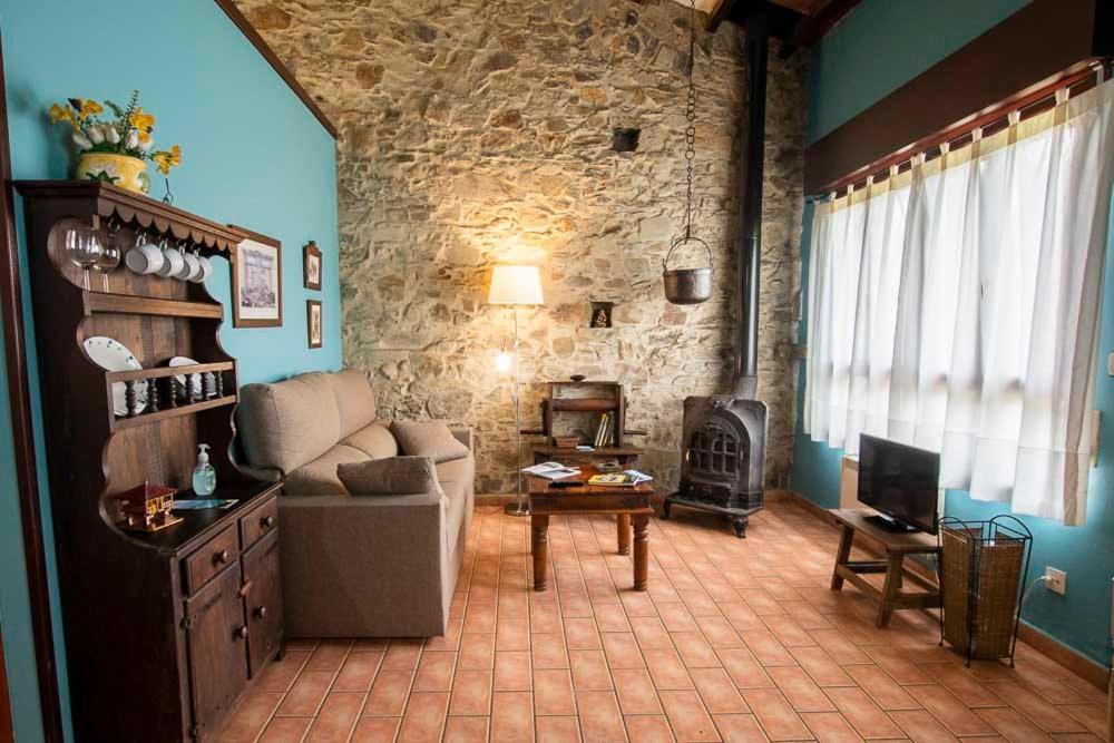 Apartamentos El Cueto Ovinana  ภายนอก รูปภาพ