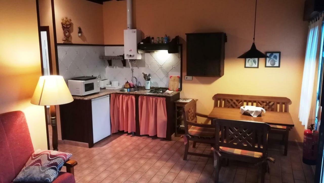 Apartamentos El Cueto Ovinana  ภายนอก รูปภาพ