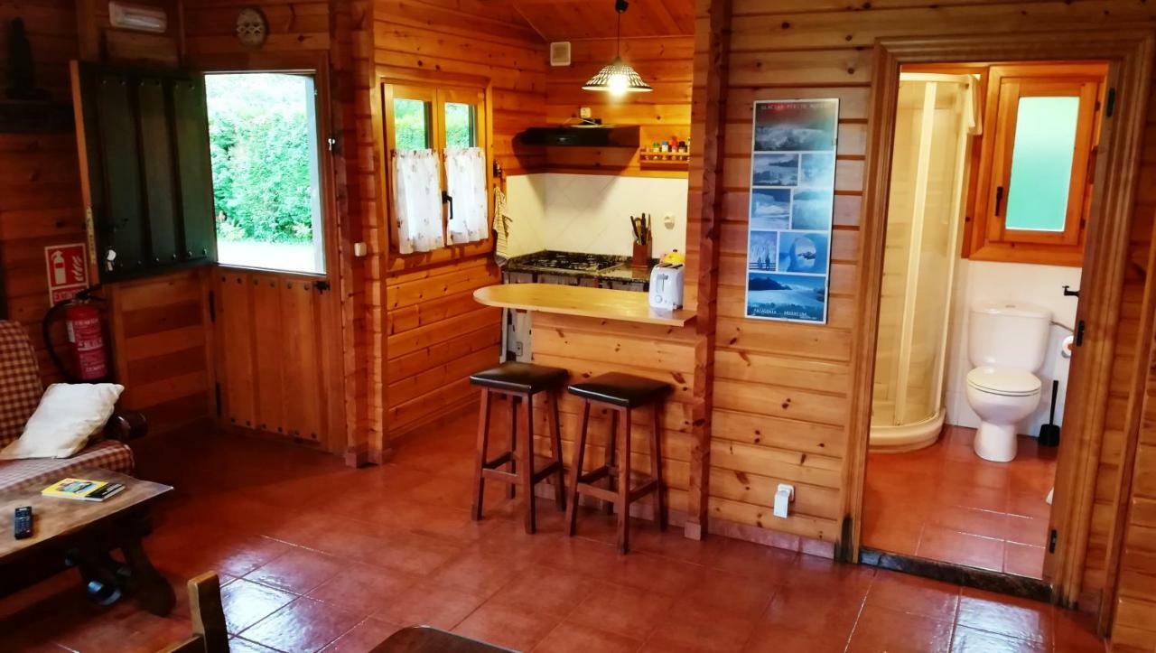 Apartamentos El Cueto Ovinana  ภายนอก รูปภาพ