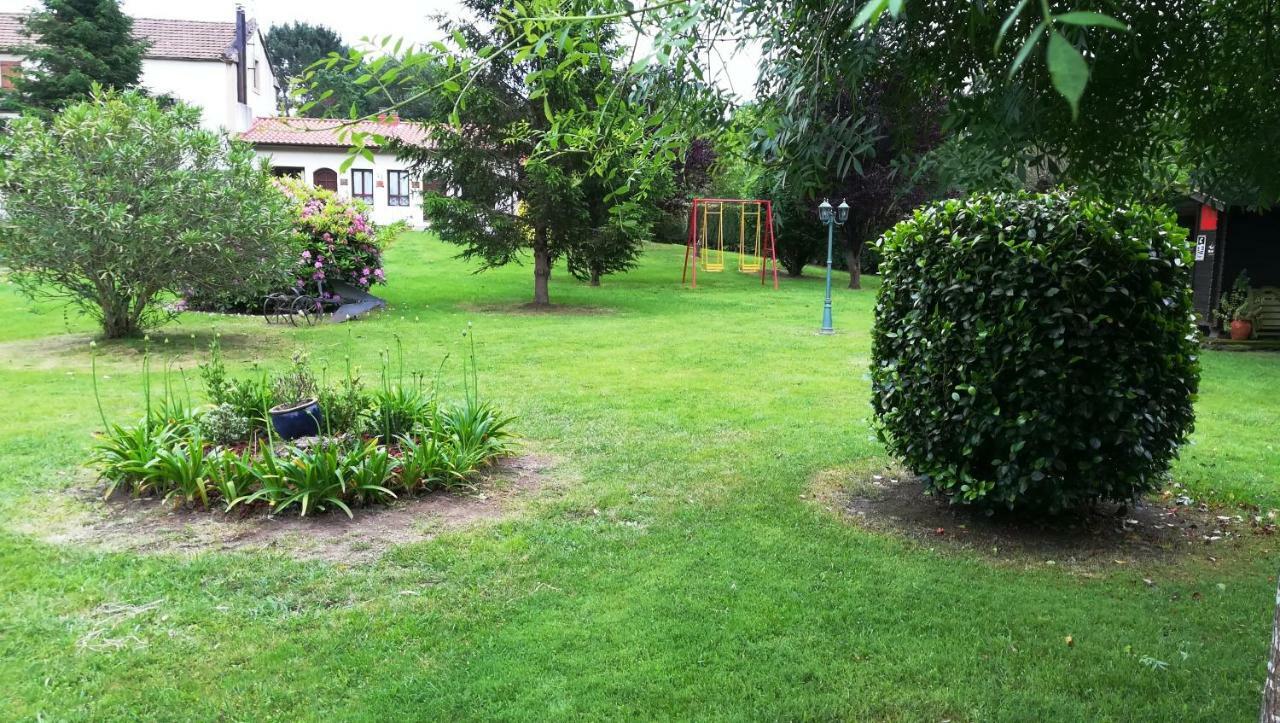 Apartamentos El Cueto Ovinana  ภายนอก รูปภาพ
